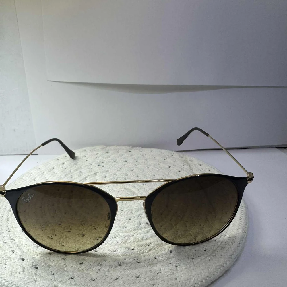 Ray-Ban Unisex In Brown Radiant (Retails For Over $200) - Picture 4 of 8